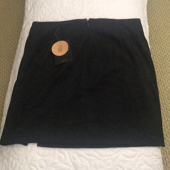 Forever 21 Faux Suede Mini skirt - Picture 3 of 3